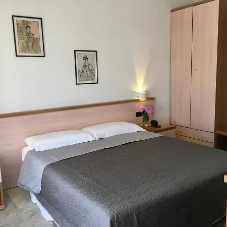 Trieste 3* Сан-Джорджо-ди-Ногаро