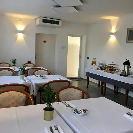 Trieste Hotel
