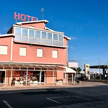 Trieste 3*