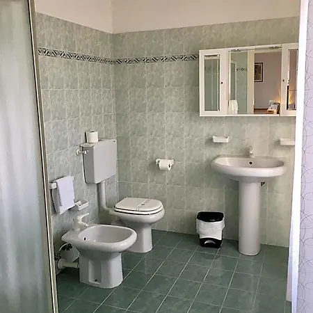 Отель Trieste 3*