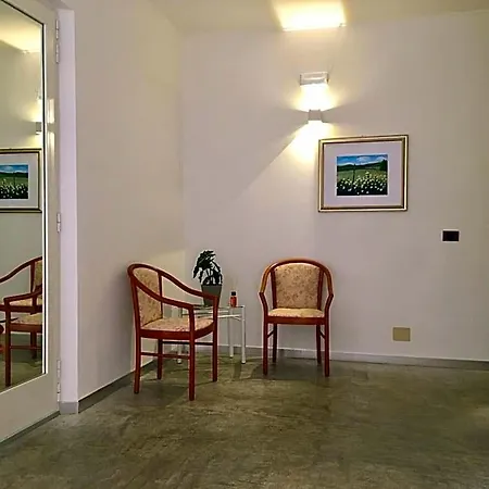 Отель Trieste 3*